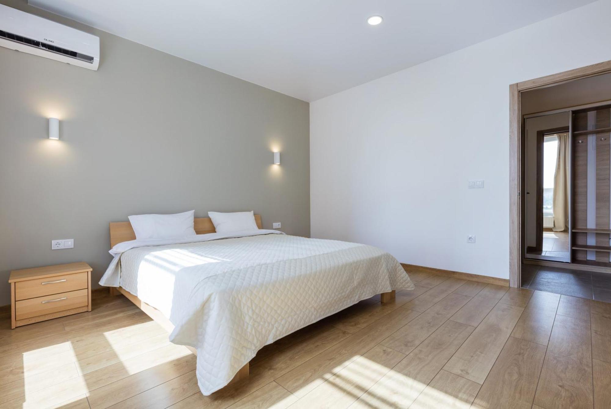 Nyvky Like Home - Nyvky Park - Apt 45 Киев Екстериор снимка